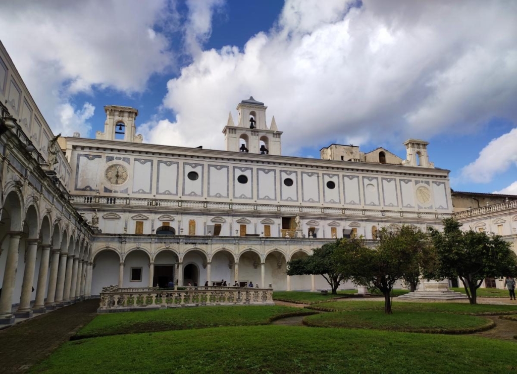 Зрозуміти і полюбити Неаполь: Марадона, клоуни і контрасти 29 Зрозуміти і полюбити Неаполь: Марадона, клоуни і контрасти