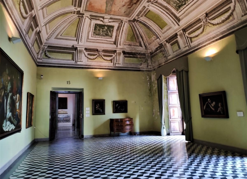 Зрозуміти і полюбити Неаполь: Марадона, клоуни і контрасти 24 Зрозуміти і полюбити Неаполь: Марадона, клоуни і контрасти