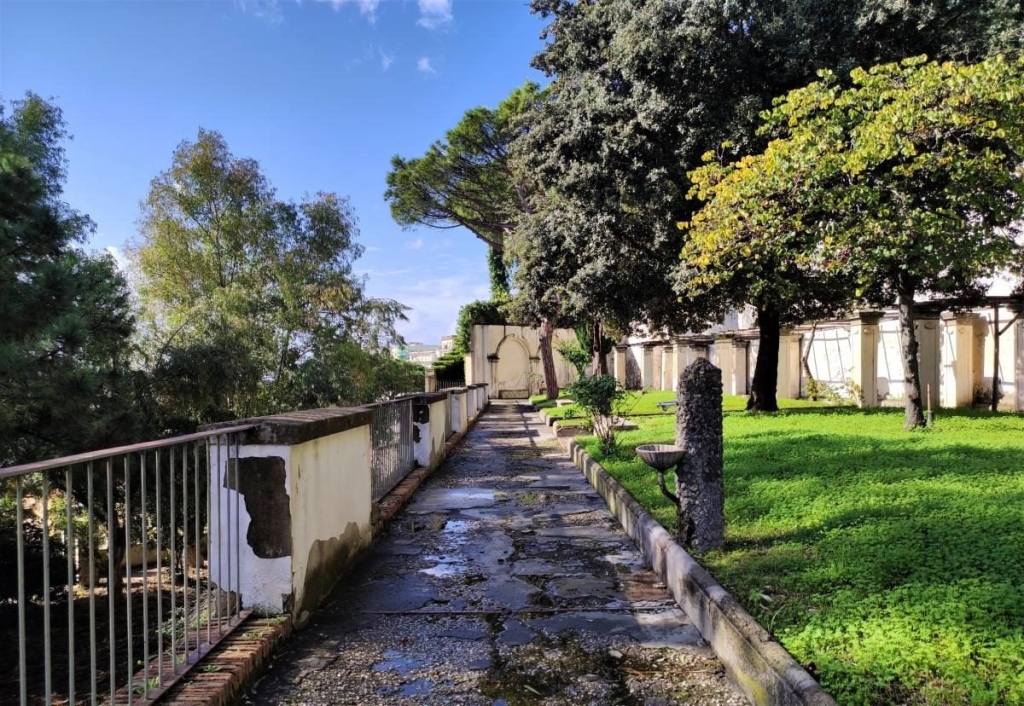 Зрозуміти і полюбити Неаполь: Марадона, клоуни і контрасти 19 Зрозуміти і полюбити Неаполь: Марадона, клоуни і контрасти