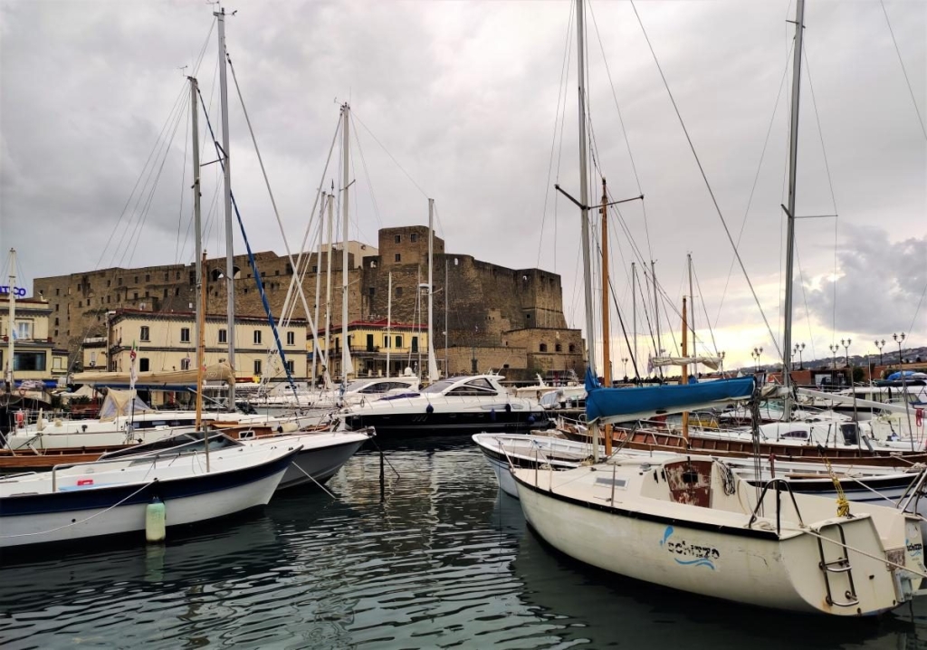 Зрозуміти і полюбити Неаполь: Марадона, клоуни і контрасти 46 Зрозуміти і полюбити Неаполь: Марадона, клоуни і контрасти