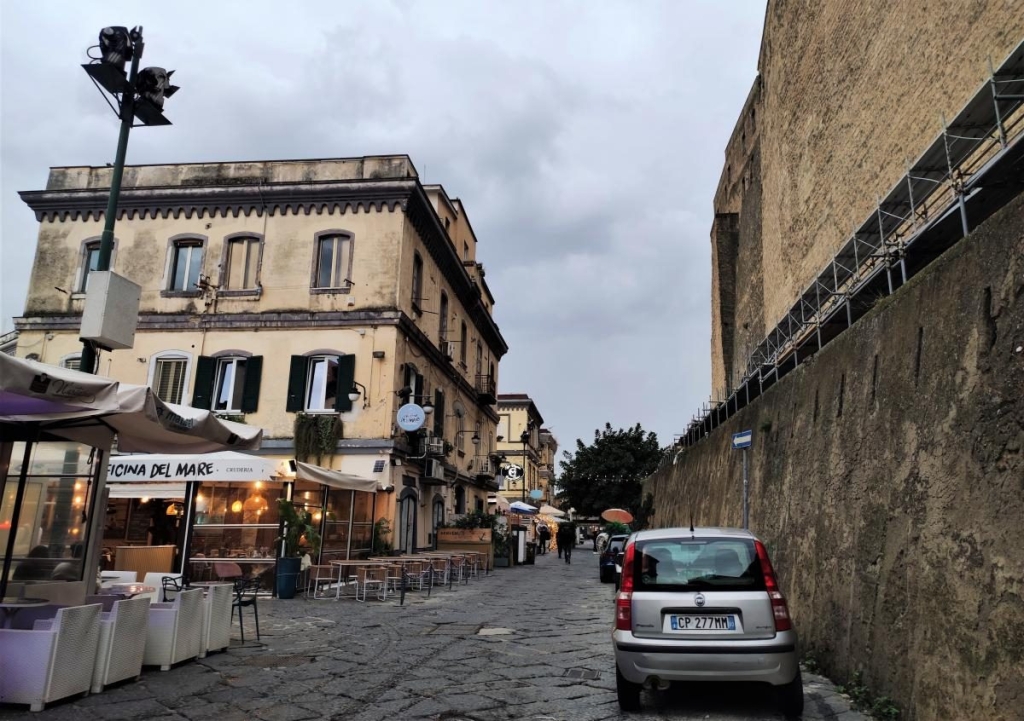 Зрозуміти і полюбити Неаполь: Марадона, клоуни і контрасти 48 Зрозуміти і полюбити Неаполь: Марадона, клоуни і контрасти