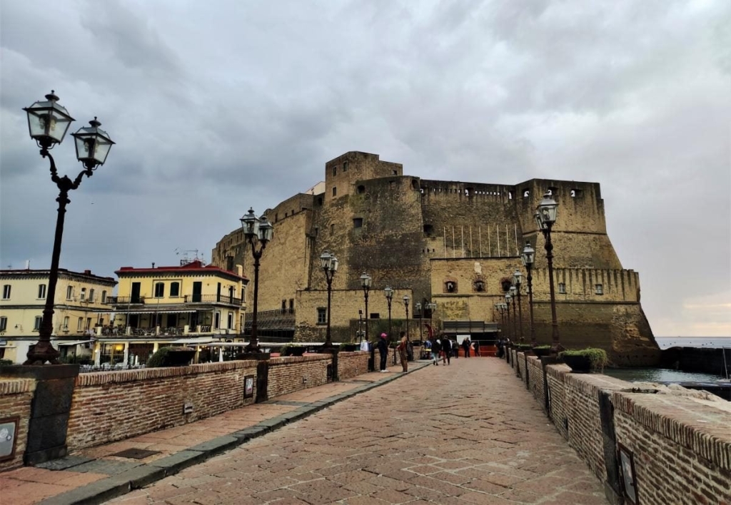 Зрозуміти і полюбити Неаполь: Марадона, клоуни і контрасти 47 Зрозуміти і полюбити Неаполь: Марадона, клоуни і контрасти