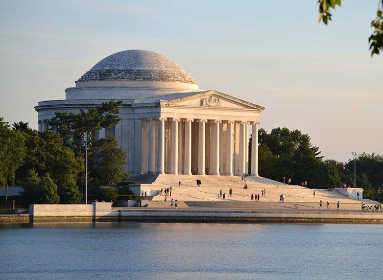 Міський план План міського розвитку в Вашингтоні з сучасною архітектурою, що враховує обмеження висоти будівель і історичні пам'ятки 2026 року