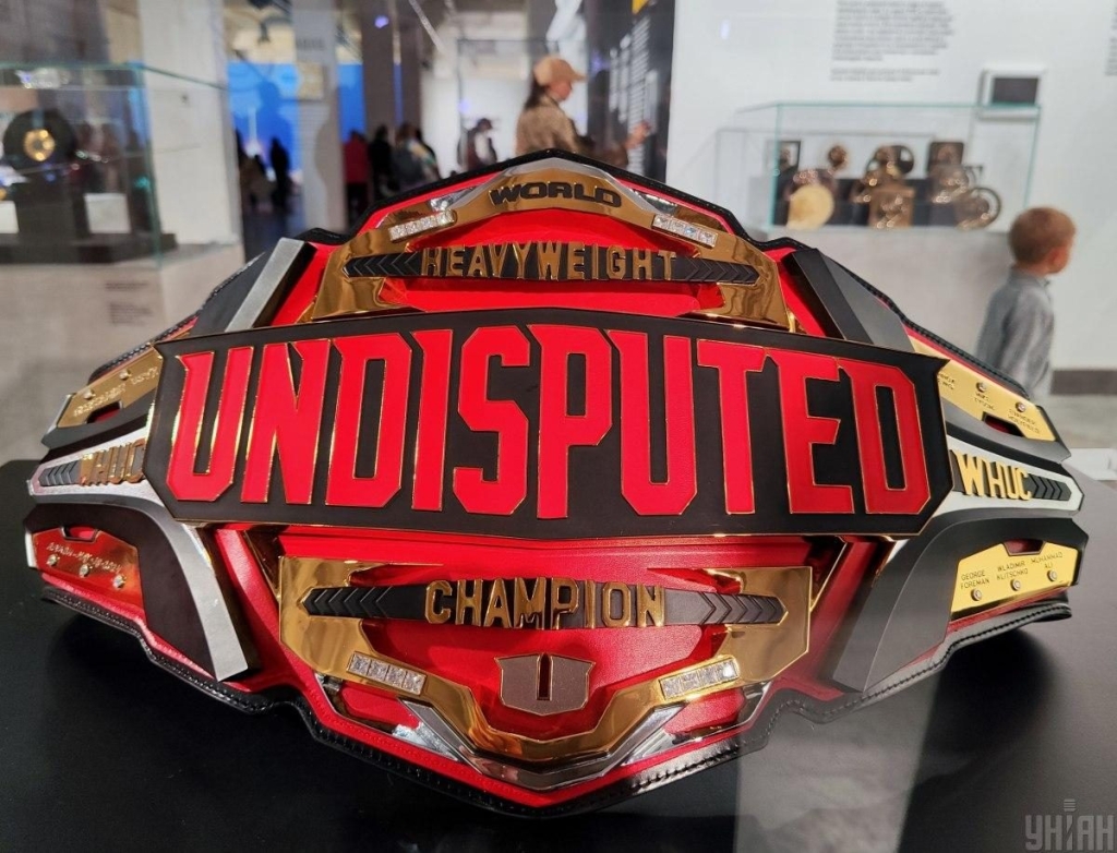 Ukraine WOW у Києві: як довго працюватиме виставка про українську спадщину (фоторепортаж) 12 Ukraine WOW у Києві: як довго працюватиме виставка про українську спадщину (фоторепортаж)