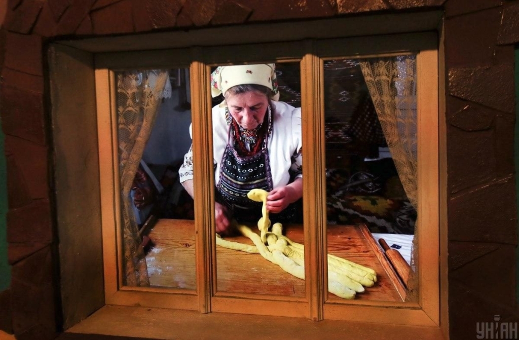 Ukraine WOW у Києві: як довго працюватиме виставка про українську спадщину (фоторепортаж) 18 Ukraine WOW у Києві: як довго працюватиме виставка про українську спадщину (фоторепортаж)