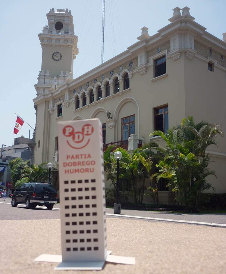 Ліма: Площа Сан-Мартін Площа Сан-Мартін в Лімі, Перу: колоніальна архітектура та історична спадщина Південної Америки