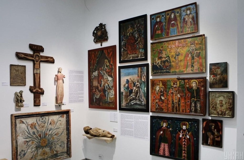 Як святкують традиційне гуцульське весілля: яскравий фоторепортаж зі Львова 18 Як святкують традиційне гуцульське весілля: яскравий фоторепортаж зі Львова