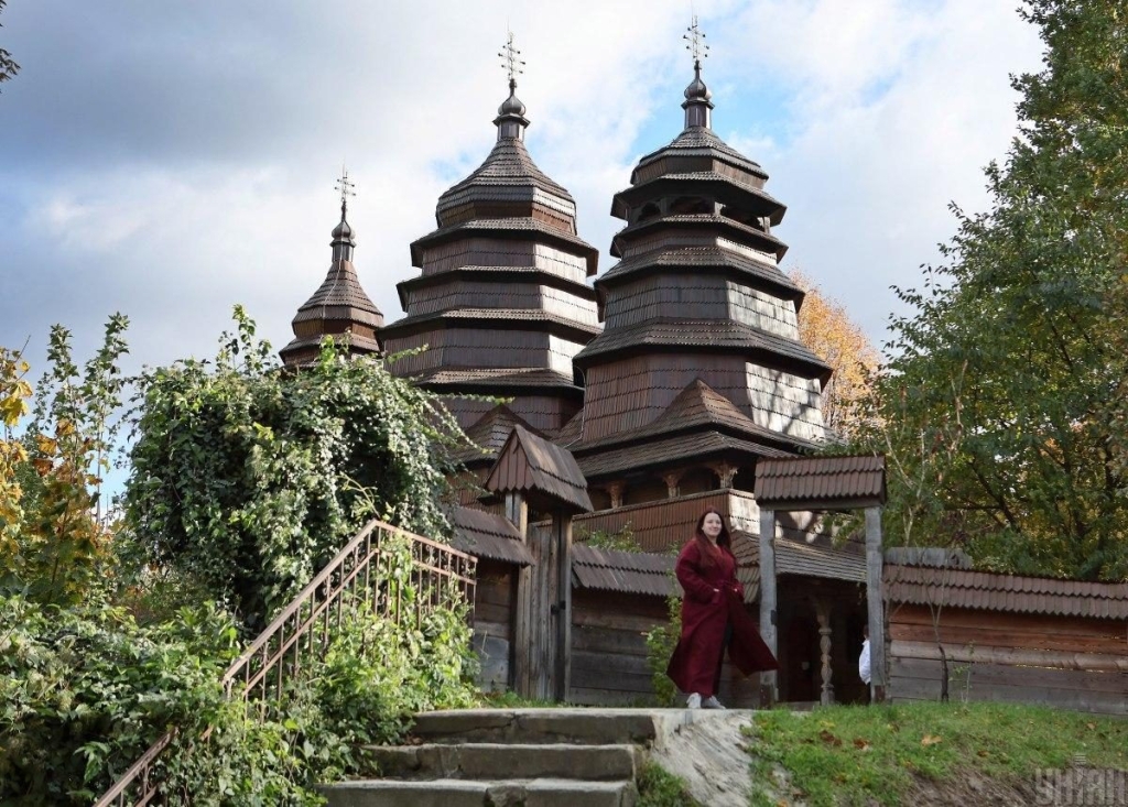 Як святкують традиційне гуцульське весілля: яскравий фоторепортаж зі Львова 3 Як святкують традиційне гуцульське весілля: яскравий фоторепортаж зі Львова