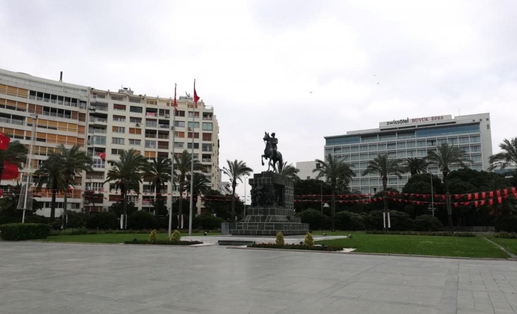 Ізмір: втеча від сірості в колоритне турецьке місто з грецьким корінням 2 Ізмір: втеча від сірості в колоритне турецьке місто з грецьким корінням