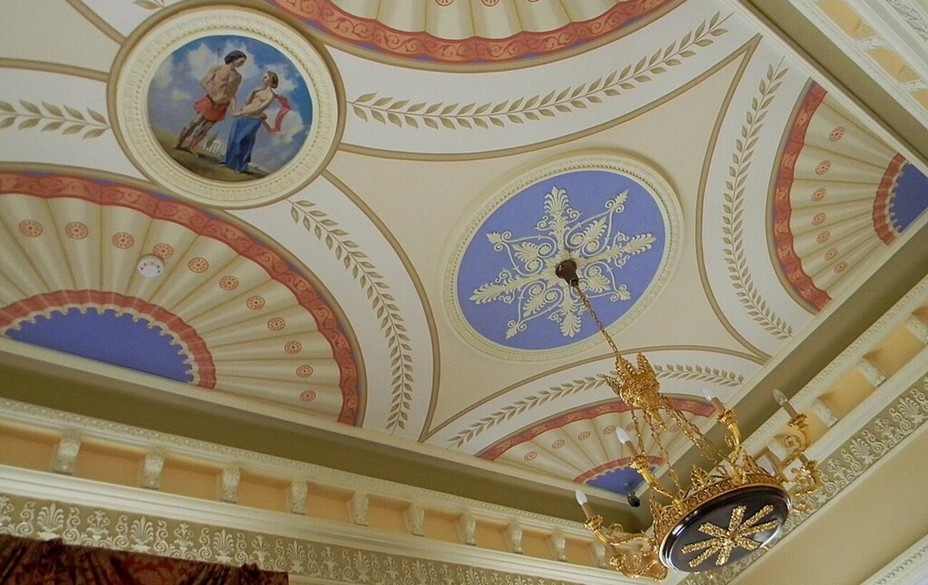 Палац Розумовських у Батурині: чому варто побачити величну резиденцію гетьманів Палац Розумовських у Батурині: чому варто побачити величну резиденцію гетьманів 3