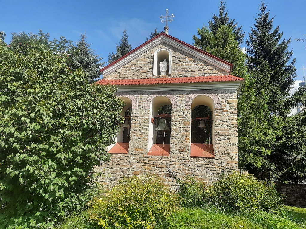 Старовинний віадук та неймовірної краси костел: це село під Тернополем варто побачити хоча б раз у житті Старовинний віадук та неймовірної краси костел: це село під Тернополем варто побачити хоча б раз у житті 3