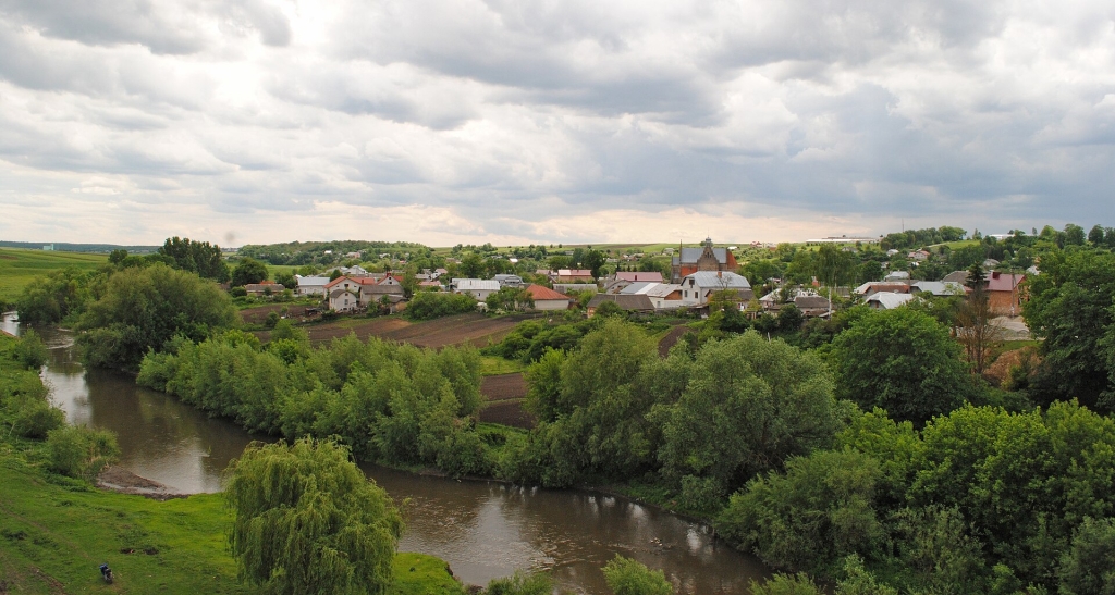 Старовинний віадук та неймовірної краси костел: це село під Тернополем варто побачити хоча б раз у житті Старовинний віадук та неймовірної краси костел: це село під Тернополем варто побачити хоча б раз у житті 2