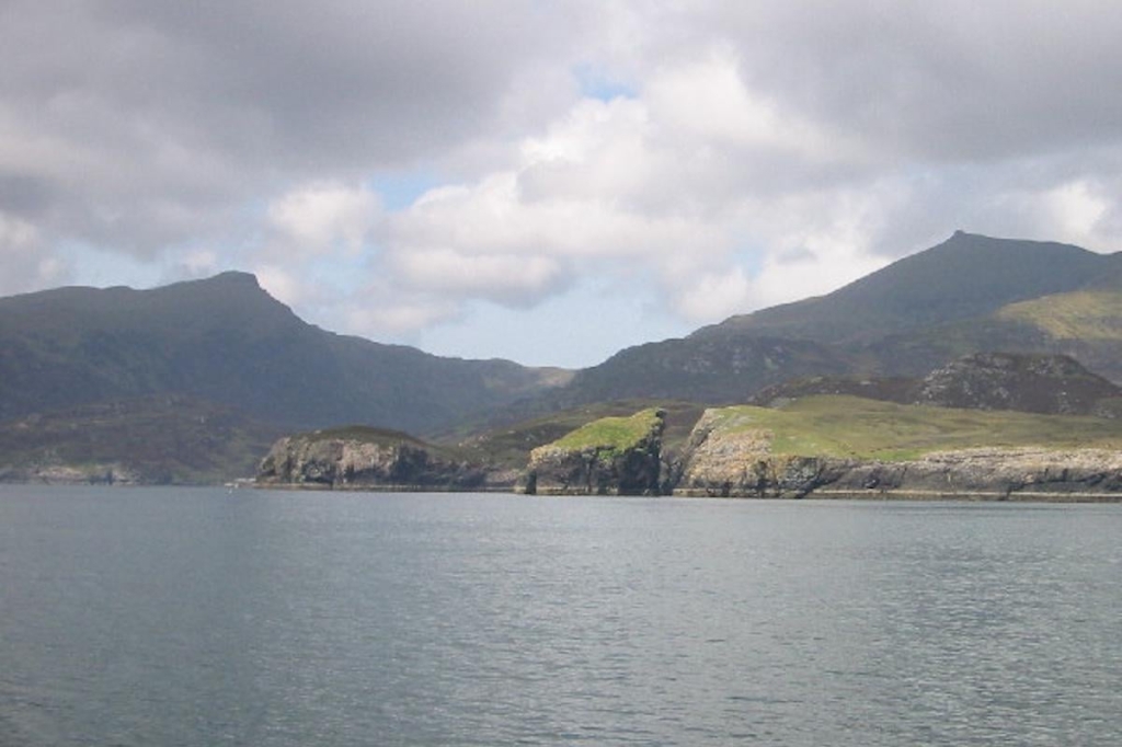 У Британії виставили на продаж цілий острів за ціною квартири у київській новобудові 1 N