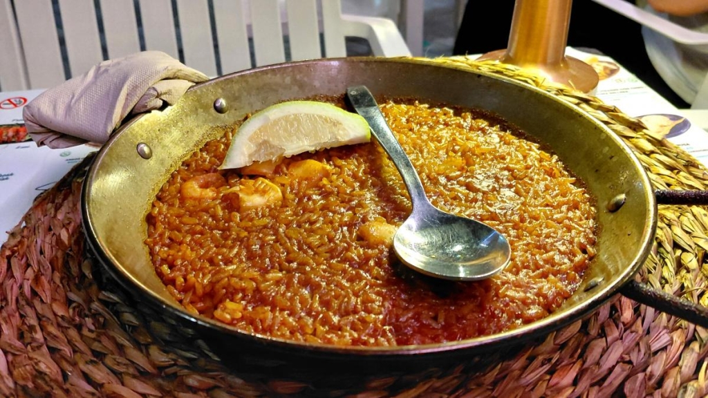 Аліканте: відмінний бюджетний курорт в Іспанії для пізнього сонця 29 Варіація паельї в Аліканте / фото Марина Григоренко
