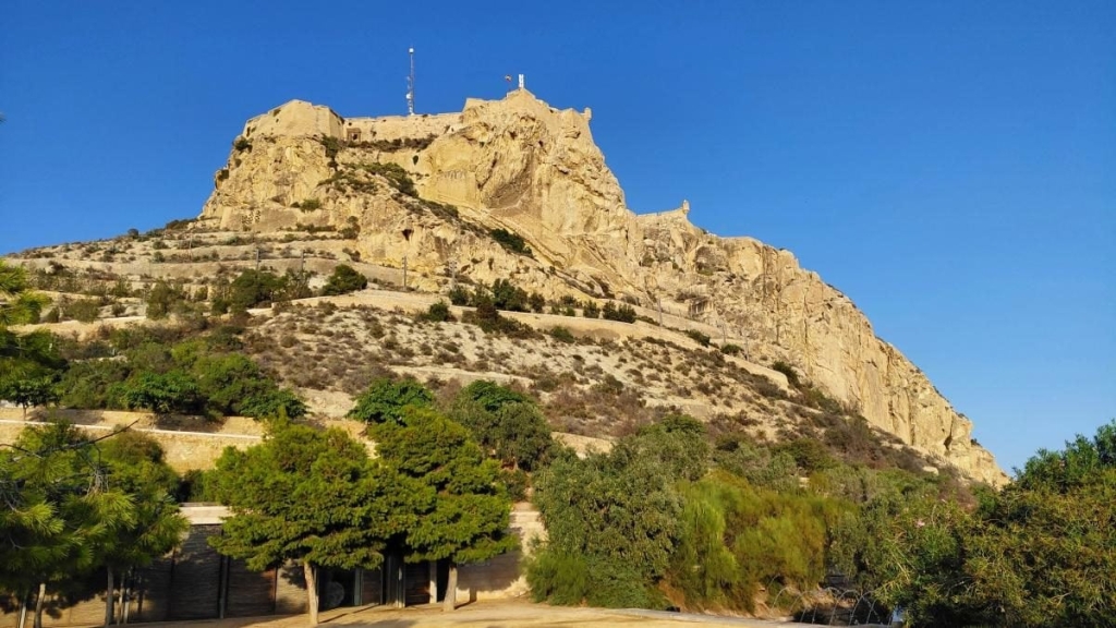 Аліканте: відмінний бюджетний курорт в Іспанії для пізнього сонця 8 Аліканте: відмінний бюджетний курорт в Іспанії для пізнього сонця