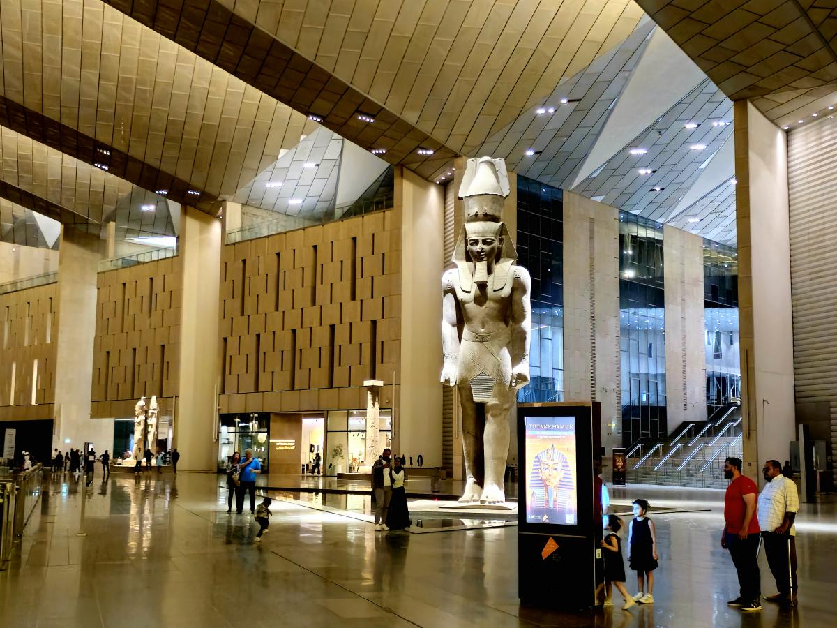 Будували понад 20 років: у Єгипті нарешті відкривають грандіозний музей біля пірамід у Гізі 1 Великий Єгипетський музей нарешті відкривається для туристів / фото ua.depositphotos.com