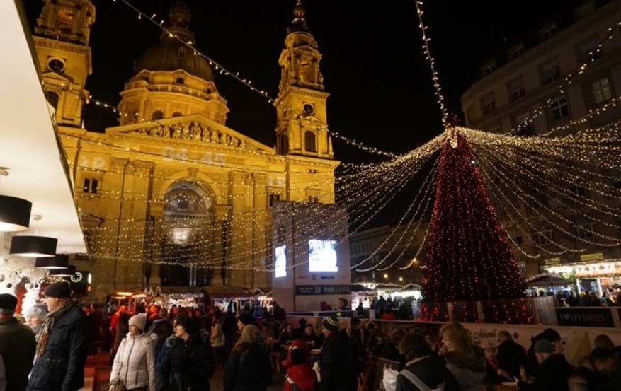 Де оживає Різдво: 5 ярмарків Європи, які переносять у справжню казку Де оживає Різдво: 5 ярмарків Європи, які переносять у справжню казку 5