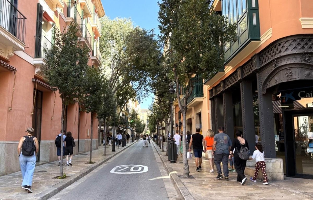 Майорка – середземноморський рай: коли їхати, що побачити і як відчути справжню душу острова 26 В жовтні на Майорці значно менше туристів / фото Наталія Петерварі