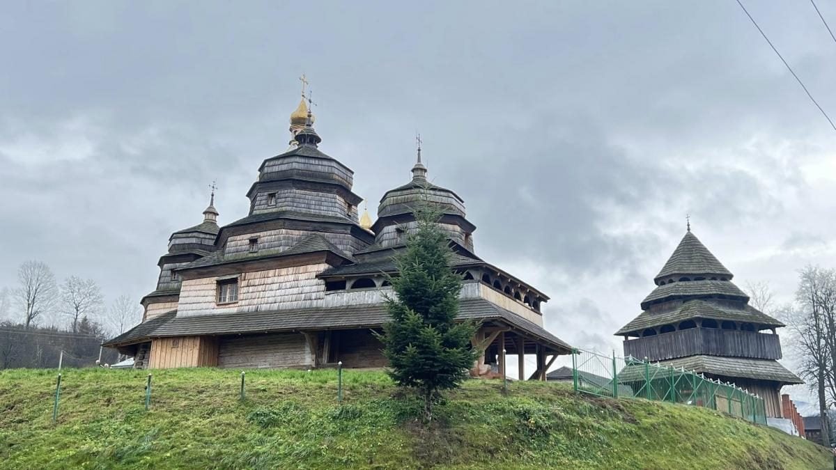 На Львівщині відновили один з найдавніших дерев'яних храмів (фото) 4 На Львівщині відновили один з найдавніших дерев'яних храмів (фото) 3