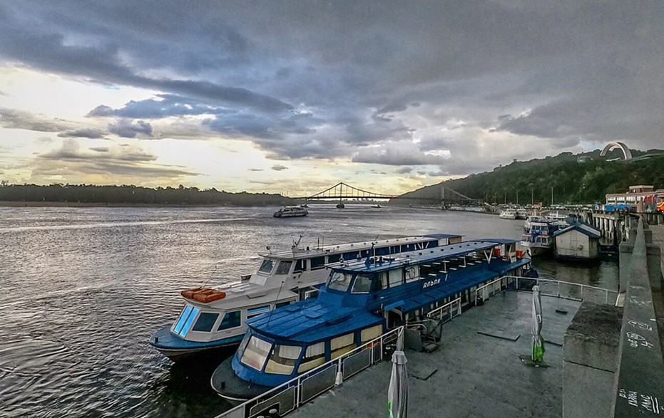 Привиди, Чорна наречена та загадкові вогні: містичні історії про Київ, які пробирають до кісточок Привиди, Чорна наречена та загадкові вогні: містичні історії про Київ, які пробирають до кісточок 2