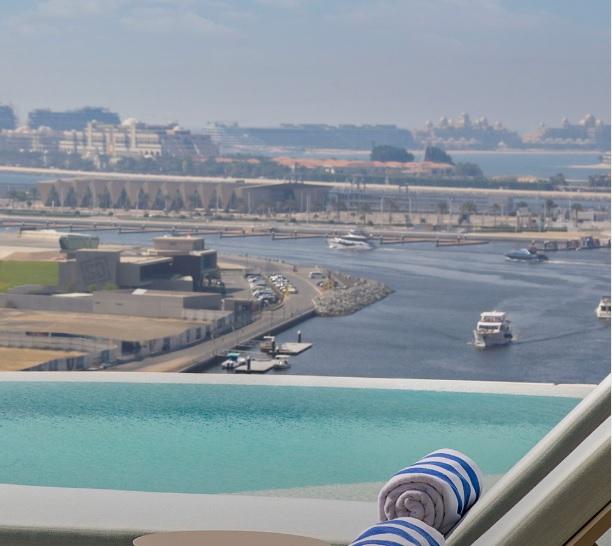 У Дубаї відкрився найвищий готель у світі: скільки в ньому поверхів 1 фот