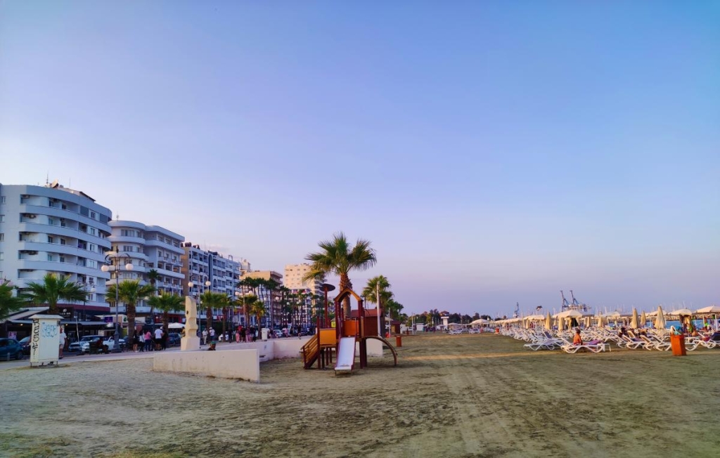 Втеча від блекауту: куди заховатись з дітьми на зимівку 3 Плюс півдня Європи – клімат / фото Марина Григоренко