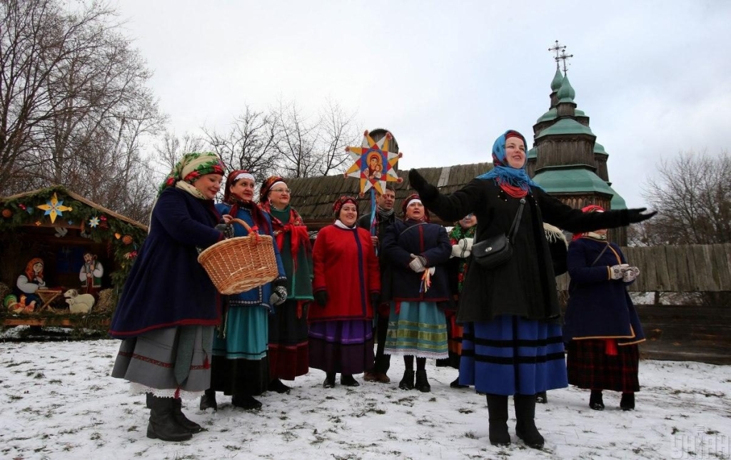 Різдво в Пирогові: у Києві відтворили автентичні українські обряди (фото) 5 Різдво в Пирогові: у Києві відтворили автентичні українські обряди (фото)
