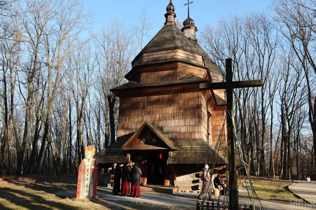 "Різдво в гаю": у Львові стартував фестиваль різдвяних традицій (фото) 18 "Різдво в гаю": у Львові стартував фестиваль різдвяних традицій (фото)