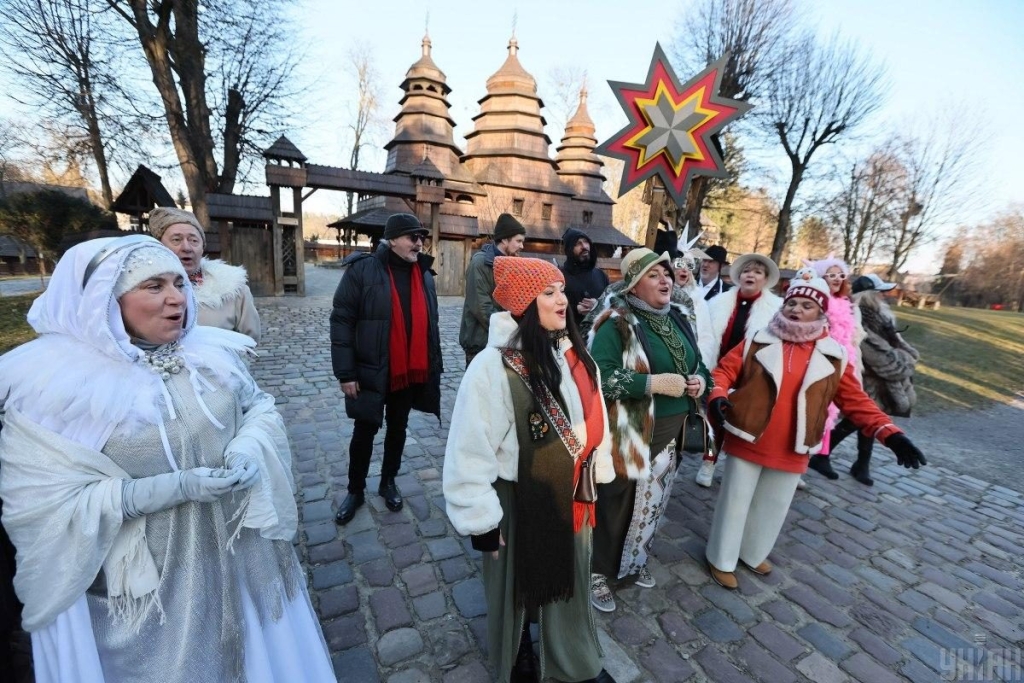 "Різдво в гаю": у Львові стартував фестиваль різдвяних традицій (фото) 11 "Різдво в гаю": у Львові стартував фестиваль різдвяних традицій (фото)