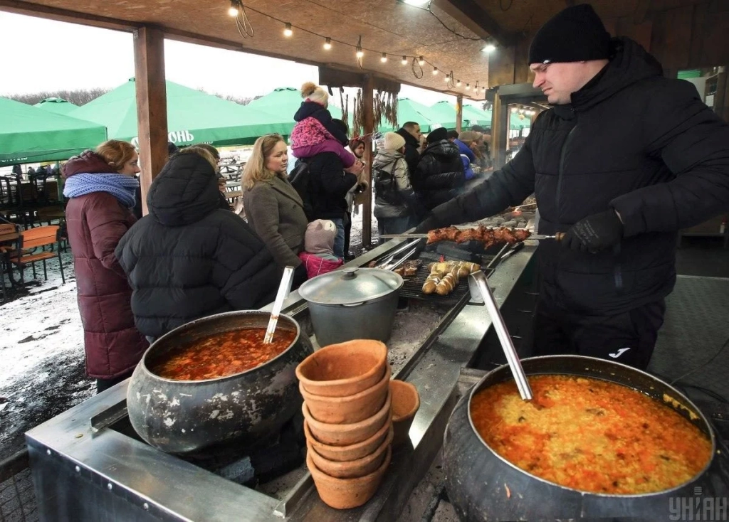 Різдво в Пирогові: у Києві відтворили автентичні українські обряди (фото) 3 Різдво в Пирогові: у Києві відтворили автентичні українські обряди (фото)