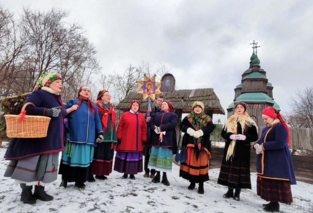 Різдво в Пирогові: у Києві відтворили автентичні українські обряди (фото) 9 Різдво в Пирогові: у Києві відтворили автентичні українські обряди (фото)