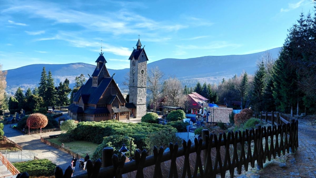 Гірська Польща: містичні Карконоші, ласкаві терми та унікальні церкви 49 Гірська Польща: містичні Карконоші, ласкаві терми та унікальні церкви