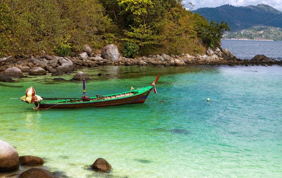 Море у грудні: куди поїхати, щоб перезавантажитися перед Новим роком Море у грудні: куди поїхати, щоб перезавантажитися перед Новим роком 5