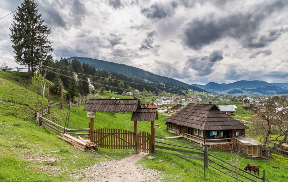 Не тільки лижі: топ-6 несподіваних занять у Карпатах, які коштують менш як 500 гривень Не тільки лижі: топ-6 несподіваних занять у Карпатах, які коштують менш як 500 гривень 5