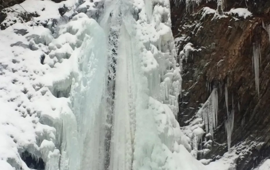 Не тільки лижі: топ-6 несподіваних занять у Карпатах, які коштують менш як 500 гривень Не тільки лижі: топ-6 несподіваних занять у Карпатах, які коштують менш як 500 гривень 6