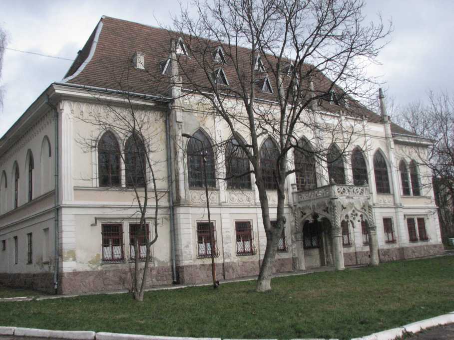 Неоготичний палац Туркулів-Комелло: як він став символом романтичної архітектури Львова Неоготичний палац Туркулів-Комелло: як він став символом романтичної архітектури Львова 2