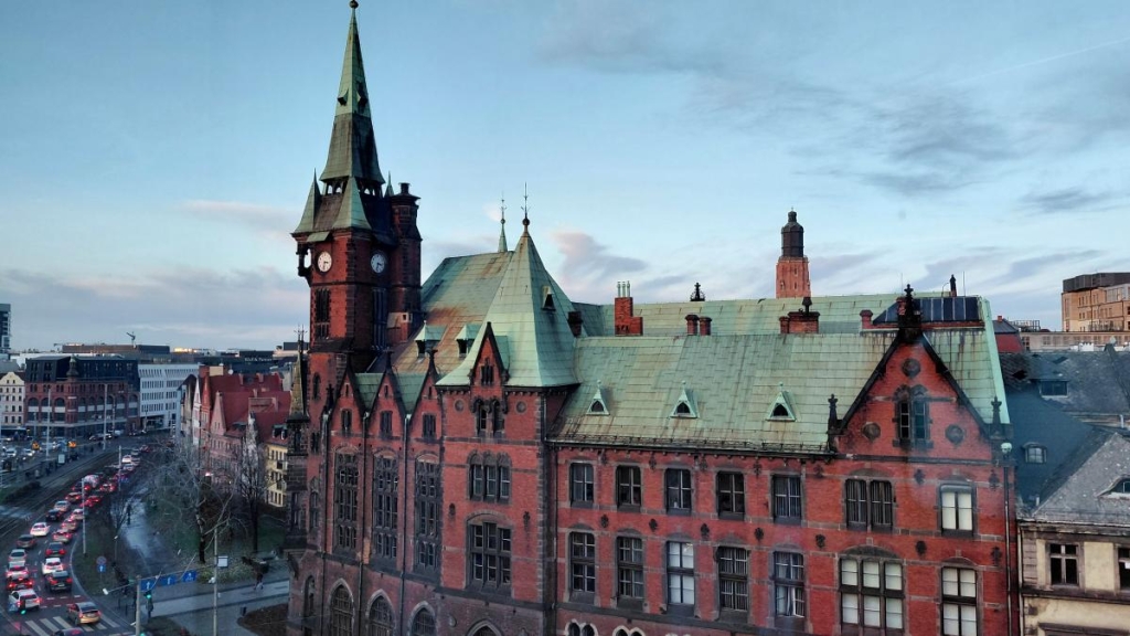 Вроцлав взимку: що подивитися і як зігрітися 58 Краєвид з вікна готелю Hotel Europeum / фото Марина Григоренко