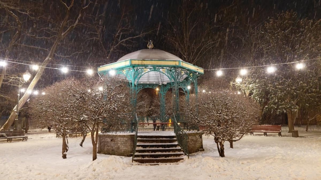 Рясні снігопади в Україні: Трускавець перетворився на справжню зимову казку (фоторепортаж) 15 Рясні снігопади в Україні: Трускавець перетворився на справжню зимову казку (фоторепортаж)