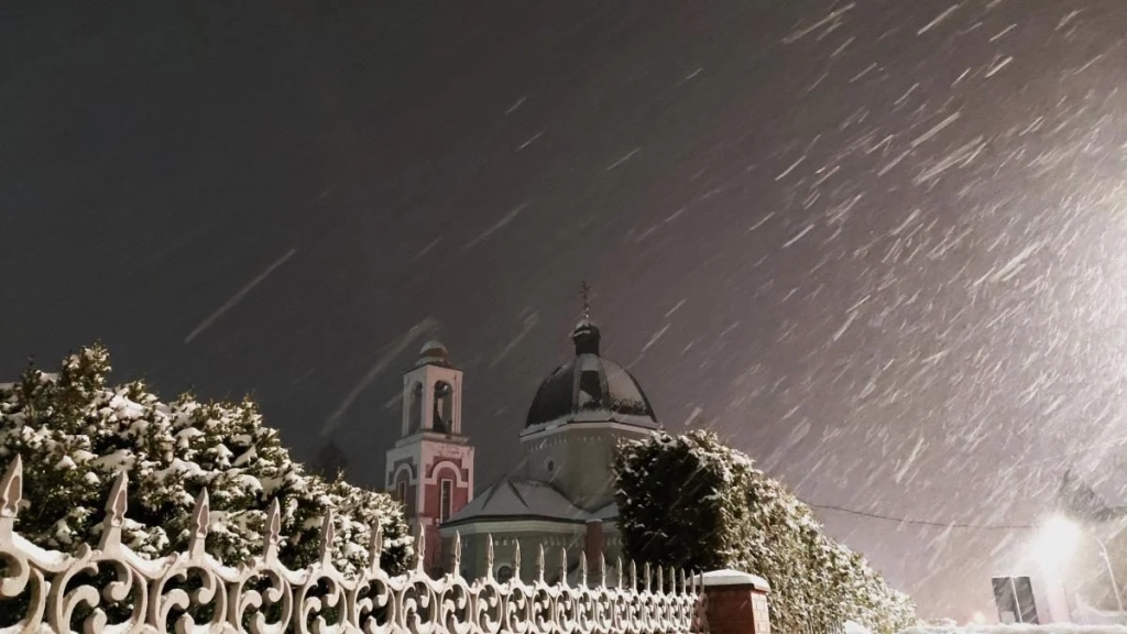 Рясні снігопади в Україні: Трускавець перетворився на справжню зимову казку (фоторепортаж) 11 Рясні снігопади в Україні: Трускавець перетворився на справжню зимову казку (фоторепортаж)