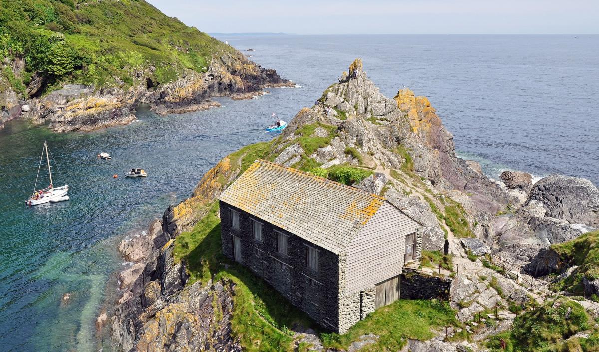 Маленька Венеція: мандрівники розповіли про селище в Англії, де заборонено рух автомобілів 1 Маленька Венеція: мандрівники розповіли про селище в Англії, де заборонено рух автомобілів