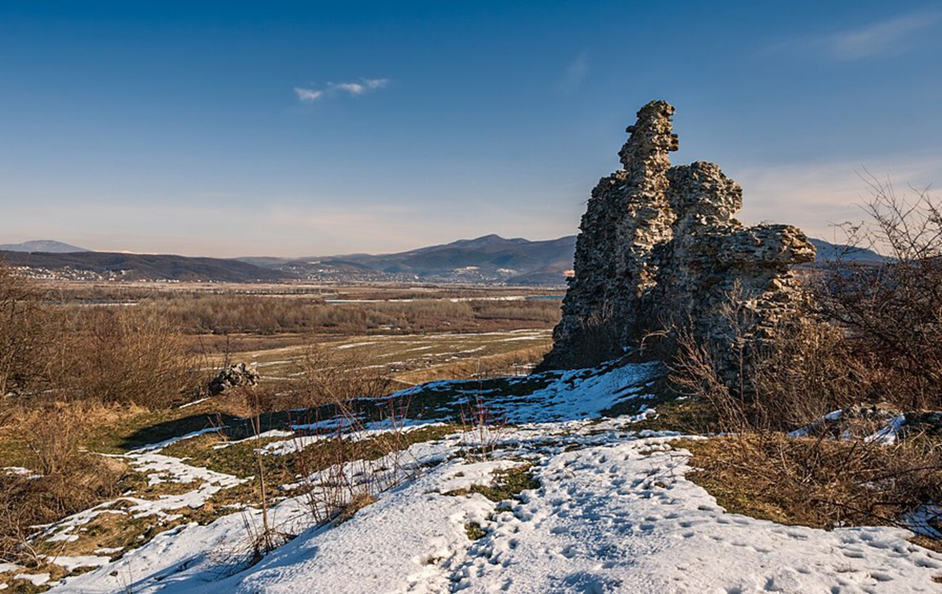 Поселення з історією у мільйон років: де шукати найстаріше село України Поселення з історією у мільйон років: де шукати найстаріше село України 5