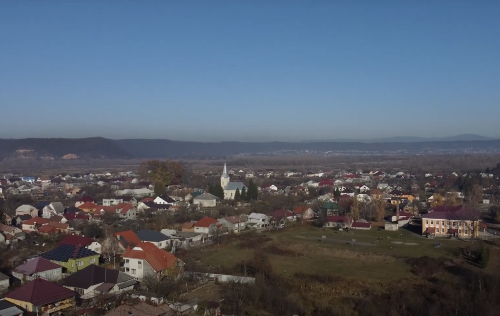 Поселення з історією у мільйон років: де шукати найстаріше село України Поселення з історією у мільйон років: де шукати найстаріше село України 2