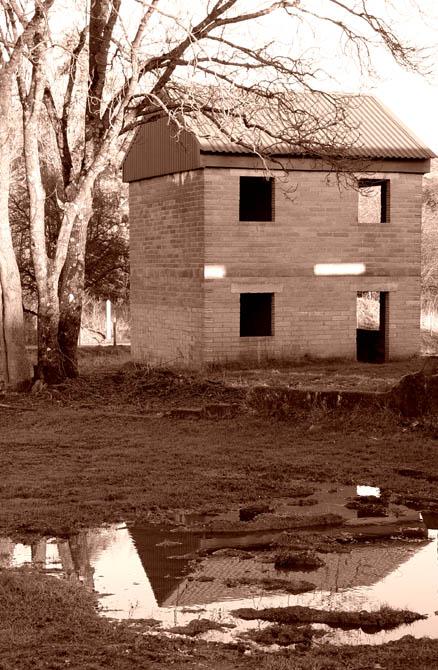 Туристка побувала в покинутому селі в Британії і розповіла про моторошне відкриття 5 Туристка побувала в покинутому селі в Британії і розповіла про моторошне відкриття