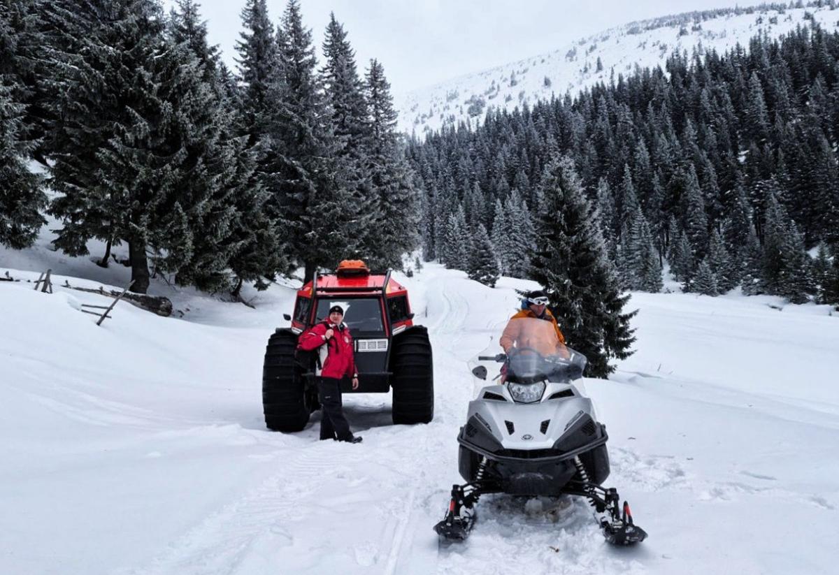 Романтична ніч ледь не закінчилася трагедією: у Карпатах врятували молодих людей з небезпечної ситуації. 2 Романтична ночівля ледь не вартувала життя: у Карпатах врятували з пастки молоду пару