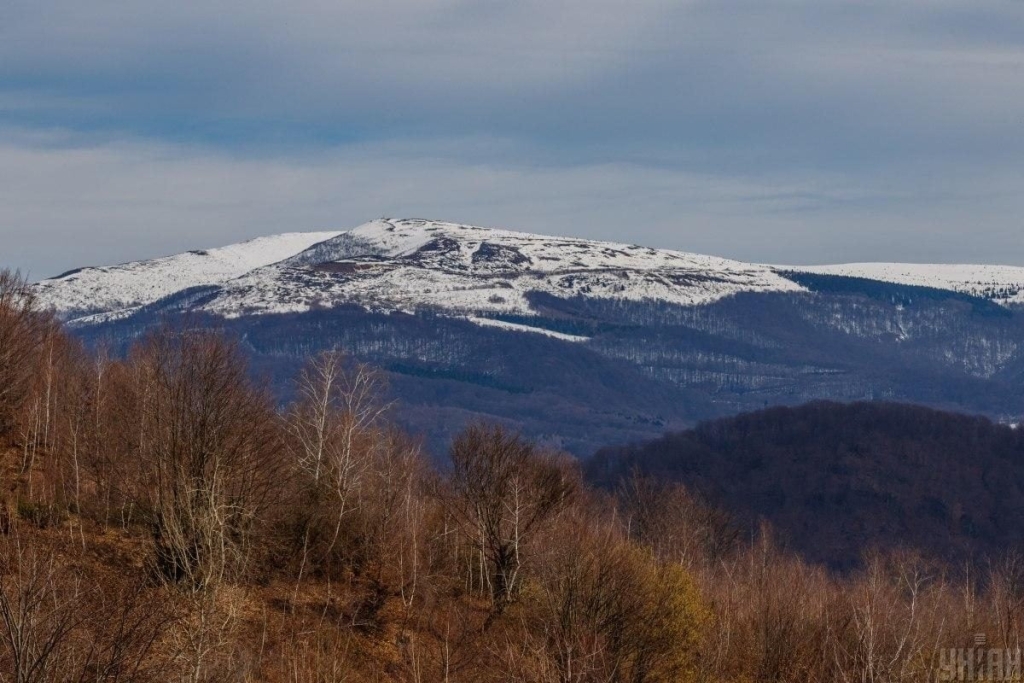 Весняні походи в Карпатах: що цікавого пропонує Полонина Руна в Закарпатті (фоторепортаж) 3 Весняний хайкінг в Карпатах: чим туристів приваблює Полонина Руна на Закарпатті (фоторепортаж)