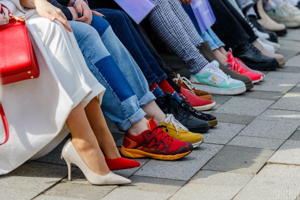 Експерт з туризму рекомендує мандрівникам зберігати взуття у сейфі готелю: які причини цього рішення. 1 Експерт з подорожей радить туристам завжди залишати взуття у сейфі готелю: в чому причина