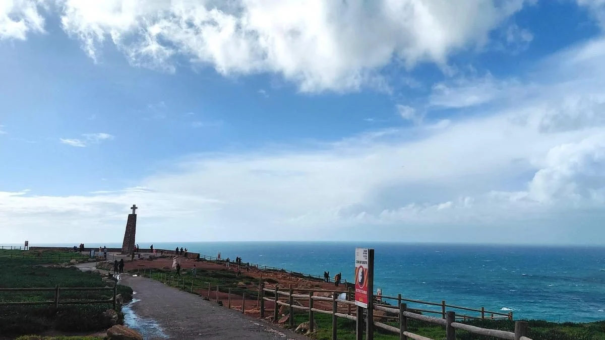 Мис Рока в Португалії: способи дістатися до краю світу та насолодитися краєвидами 2 Мис Рока в Португалії: як потрапити на край світу і завмерти від захвату