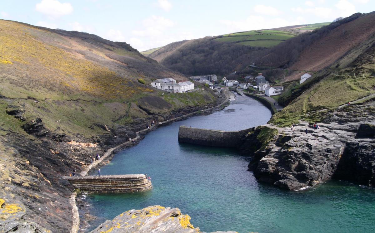 Селище в Англії з таємничим світом магії: свідчення туристів про "відьомське" місце 1 Насичене "відьмами": туристи розповіли про селище в Англії, яке має таємний світ магії