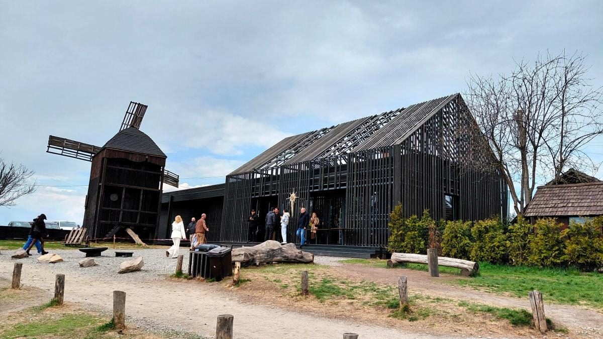 Витачів на Великдень: локація з енергетикою на живописних схилах Дніпра 7 На Великдень у Витачів: місце сили на мальовничих схилах Дніпра