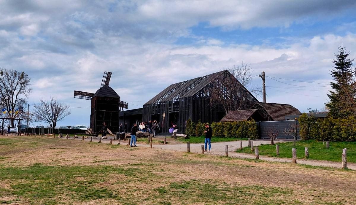 Витачів на Великдень: локація з енергетикою на живописних схилах Дніпра 2 На Великдень у Витачів: місце сили на мальовничих схилах Дніпра